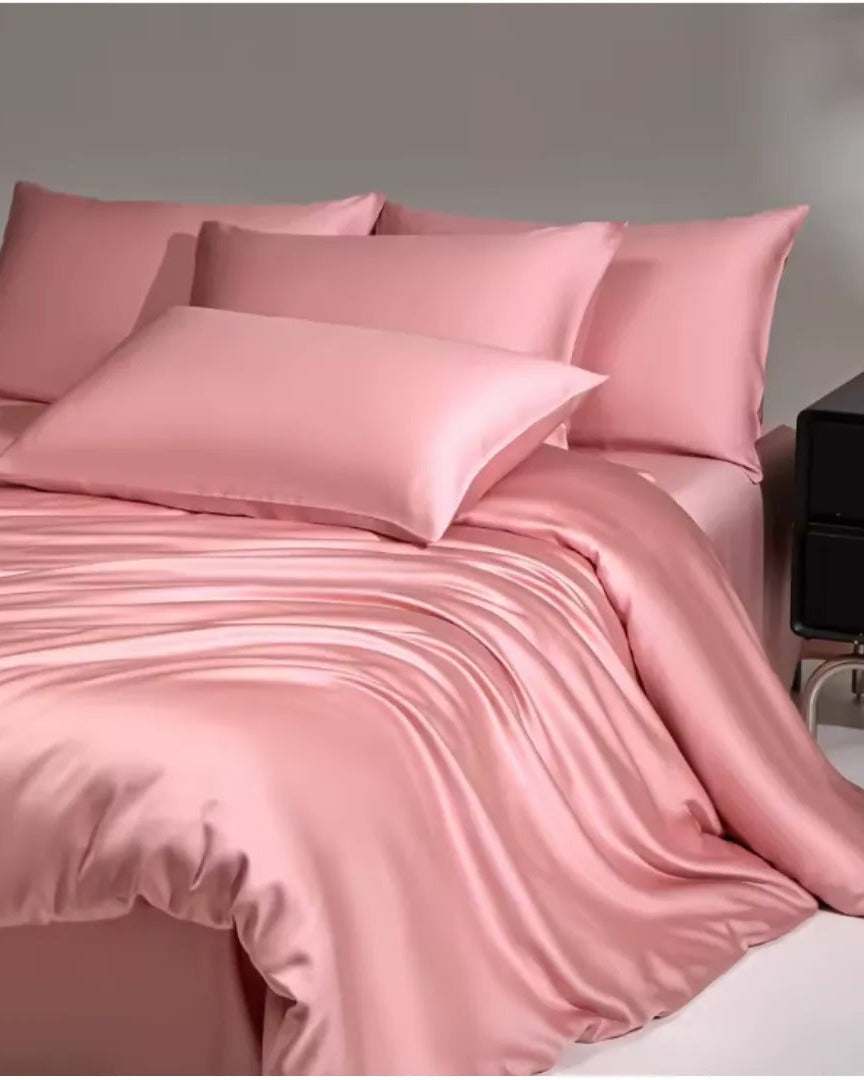 VELVYY mulberry silk bed sheet set in Pink — 22-momme pure silk bedding